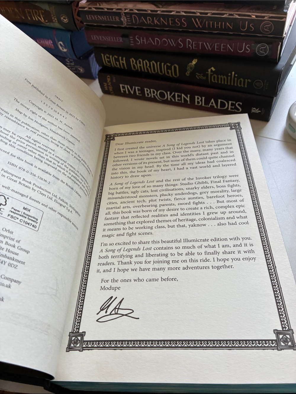 A Song of Legends Lost by M. H. Ayinde - Fantasy Hardcover illumicrate edition - Picture 6 of 6